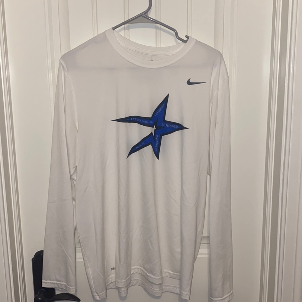 Men’s Large Nike “Accountability” DriFit